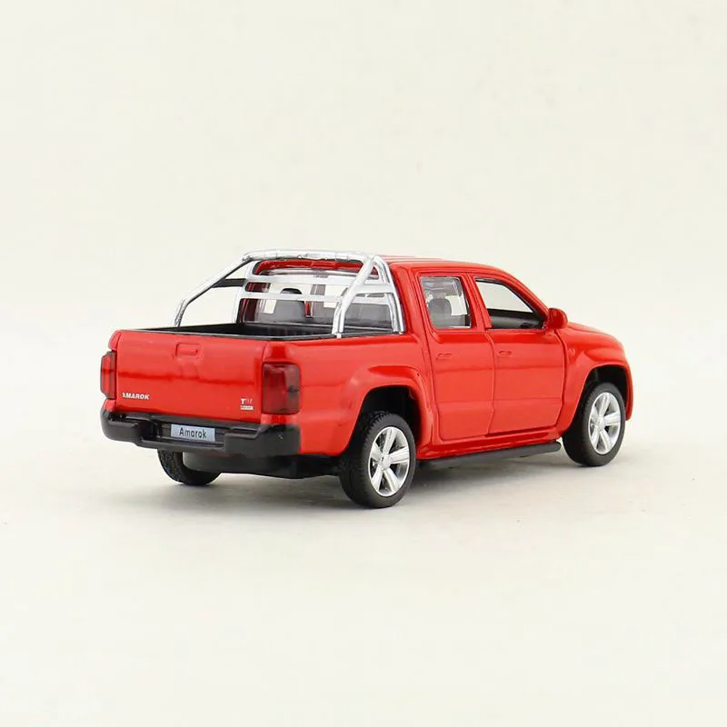 1/64  Amarok Pickup Truck Toy Car  Vehicle Model Miniature Free Wheel Diecast Metal Collection Gift For Boy Kid