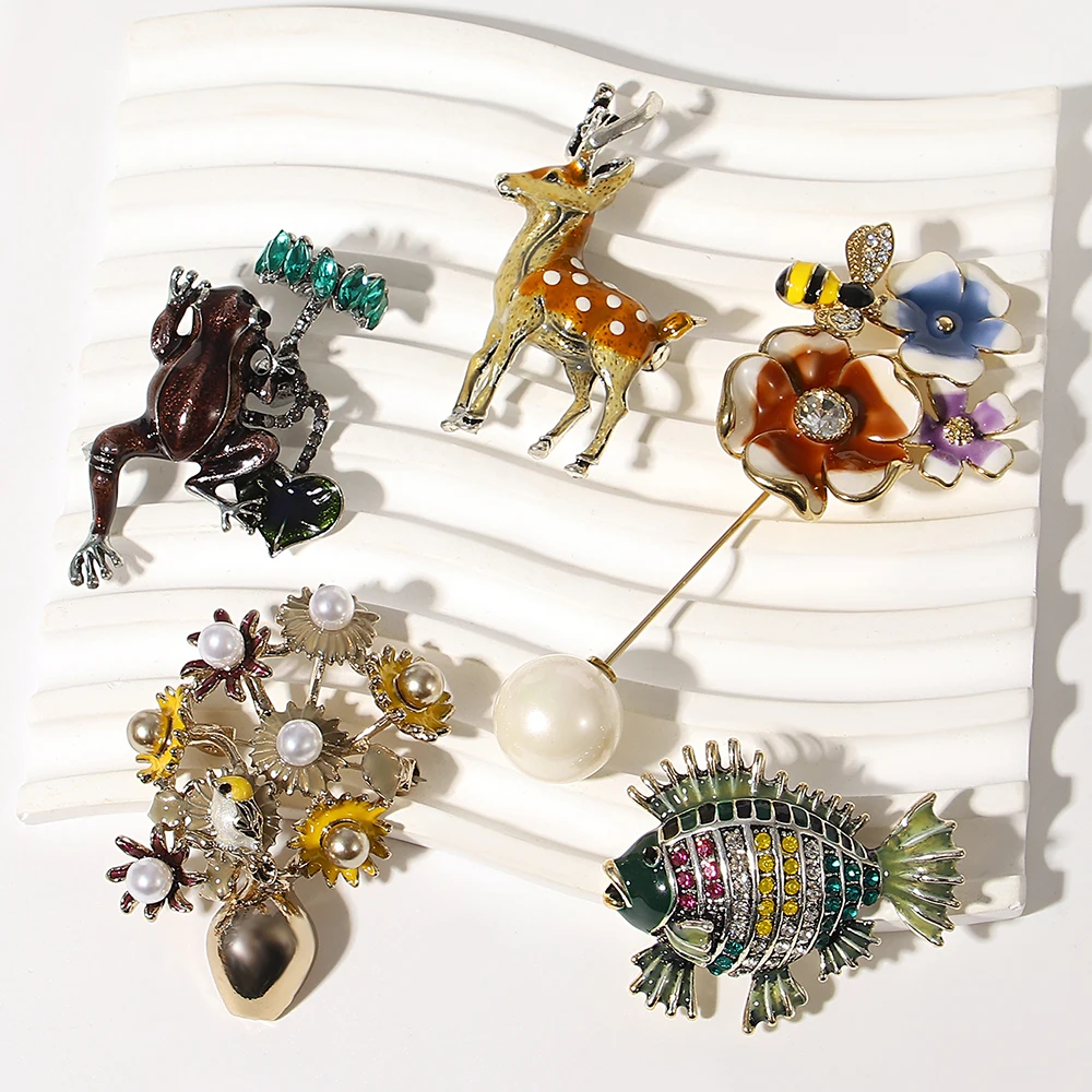 ALLYES Elegant Enamel Brooches for Women Men Chic Rhinestone Pearl Flower Animal Brooch Shirt Lapel Pins Christmas Jewelry