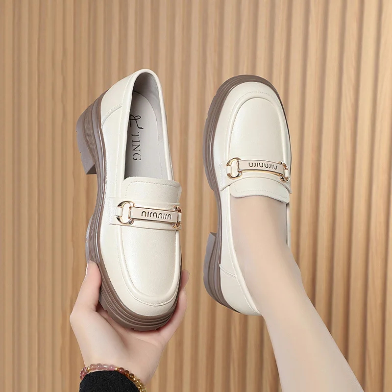 British Style Thick Bottom Patent Leather Loafers Women\'s Platform Shoes 2024 Spring Shallow Block Heels Shoes Office Elegant