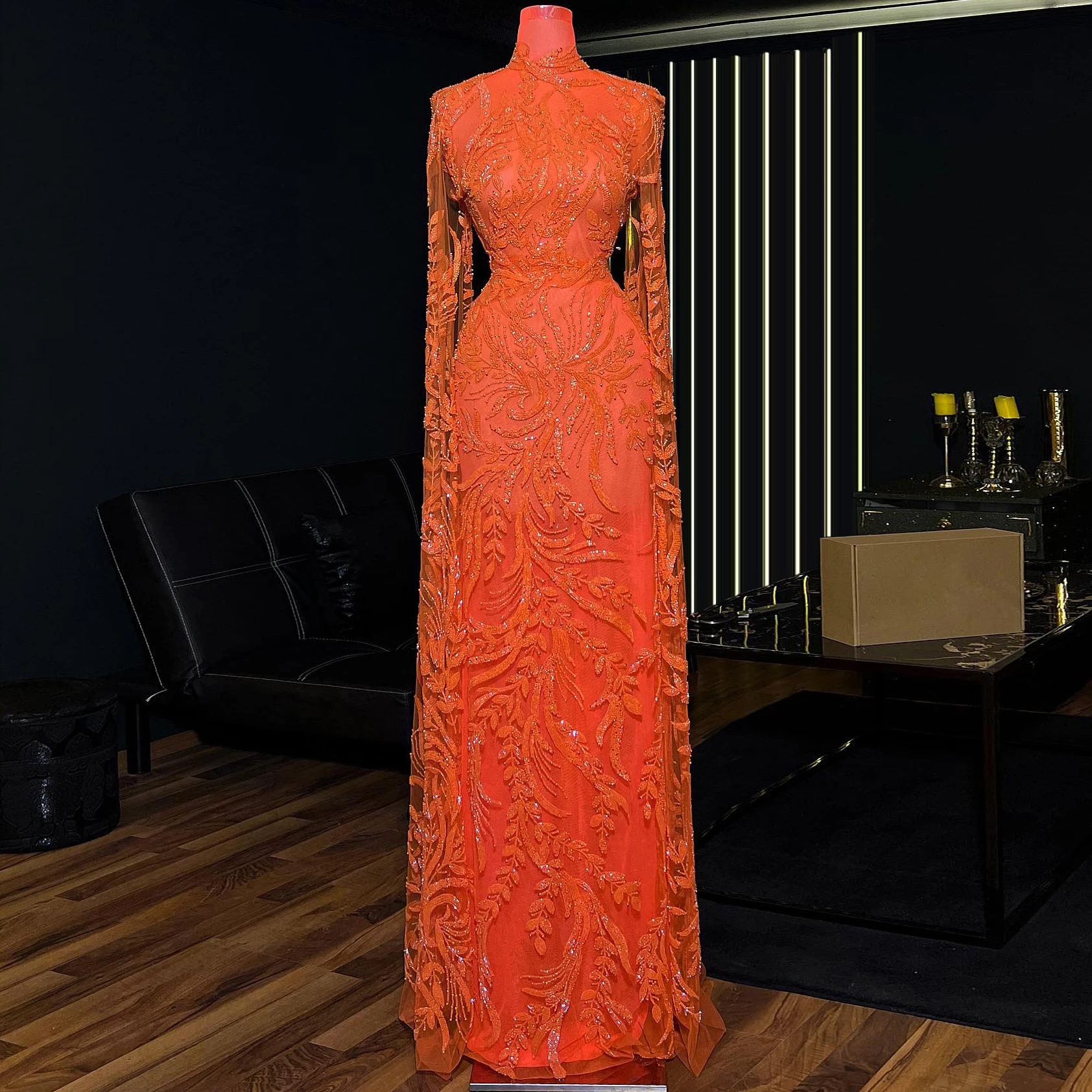Abendkleid, hoher Kragen, lange Ärmel, Cape, nachgestelltes, perlenbesetztes Tüllkleid, schmales Kleid, orangefarbenes langes Kleid, anpassbar für Damen