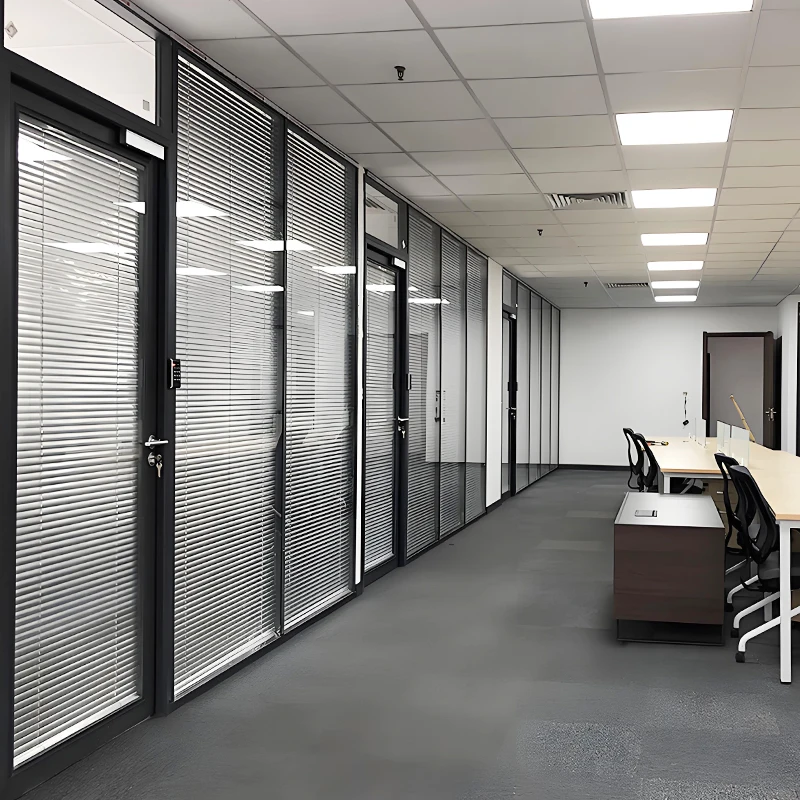 إطار من سبائك الألومنيوم باللون الأسود بتصميم عصري مع جدار تقسيم زجاجي لشاشة الألياف الزجاجية لقسم الغرفة الداخلية #5