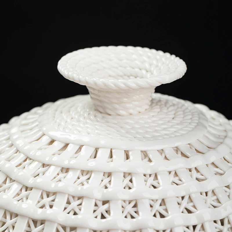 التربة الشرقية، زخرفة زجاجة الخزف ذات الدائرة المربعة الصغيرة العالمية، غرفة المعيشة المنزلية الصينية Bogu رف خزانة النبيذ الديكور ج