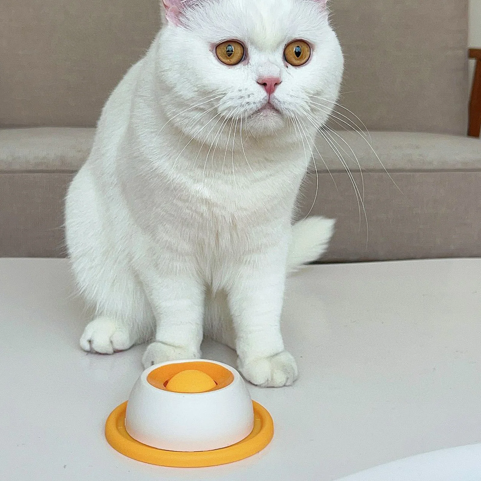 Slow Feeder Bowl for Cats & Dogs, New Interactive Pet Lick Toys, Pet Stimulation Toys, Entertained Ball-in Yogurt Licking Plate