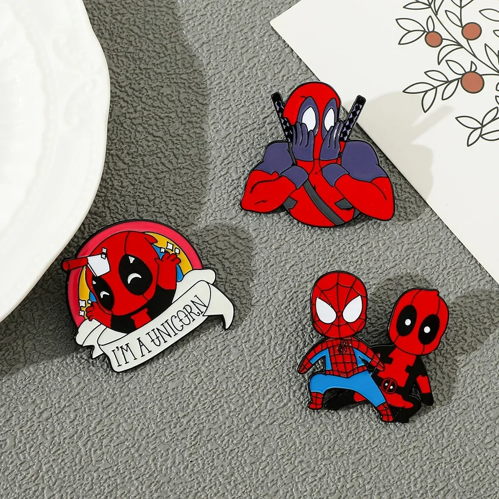 Anime Deadpool Cartoon spilla creativa Cute Disney Trend Dressing smalto Pin Metal Badge gioielli abbigliamento zaino accessori