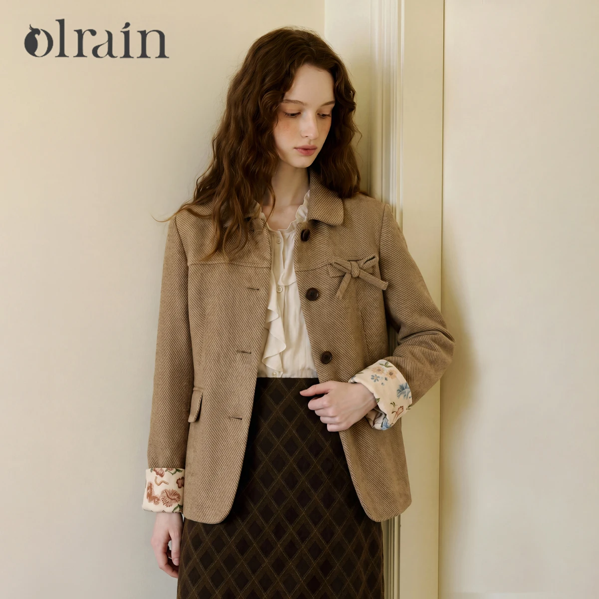 OLrain woolen jacket women's clothing 2026 autumn and winter new khaki retro fashion twill texture short top GO58QN011308