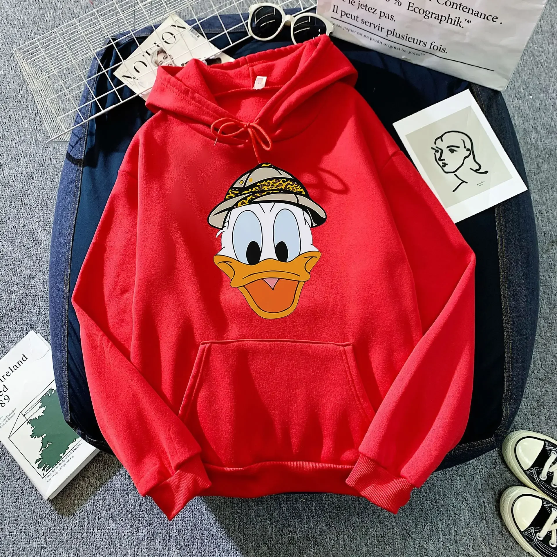 2024 Casual Simple Women pullover Donald Duck Printing felpe con cappuccio o-collo felpa morbida Harajuku Fleece Warm Female Clothes