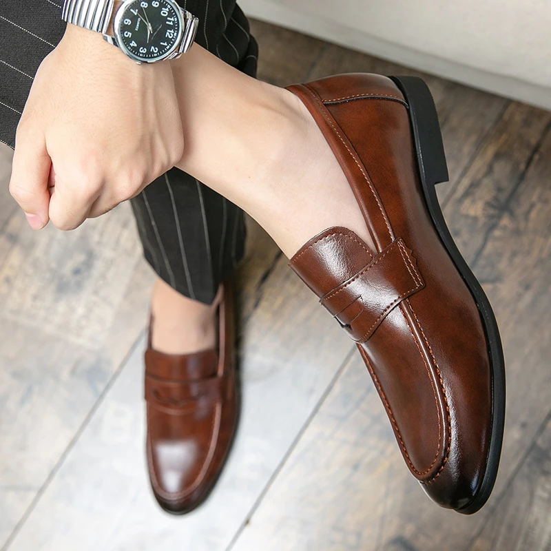 

Size 38-48 Le Fu Shoes Men Lightweight Comfortable Fashionable Small Leather Shoes Men Business Brand Shoes Outdoor Travel Shoes