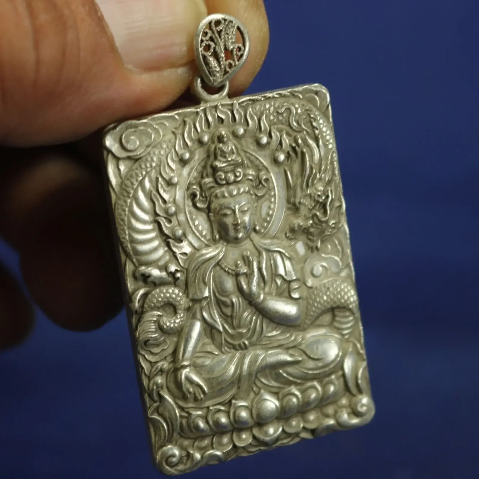 Chinese Old Tibet Silver Carved Kwan-Yin&dragon Statues Amulet Necklace Pendant