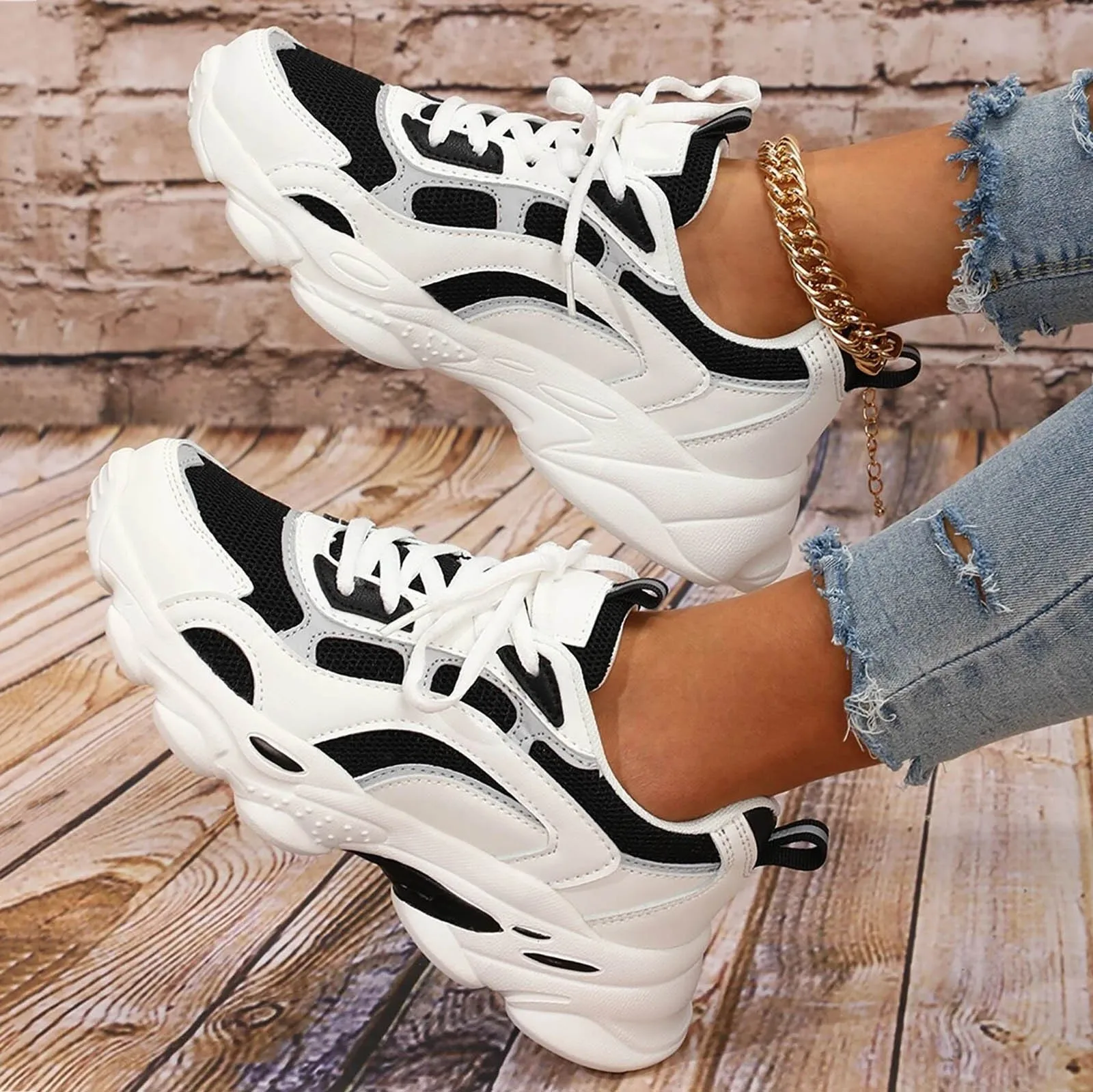 Women Vulcanize Shoes 2023 New Female Black White Platform Sneakers Fashion Thick Sole Casual Daily All Match Shoes Feminino