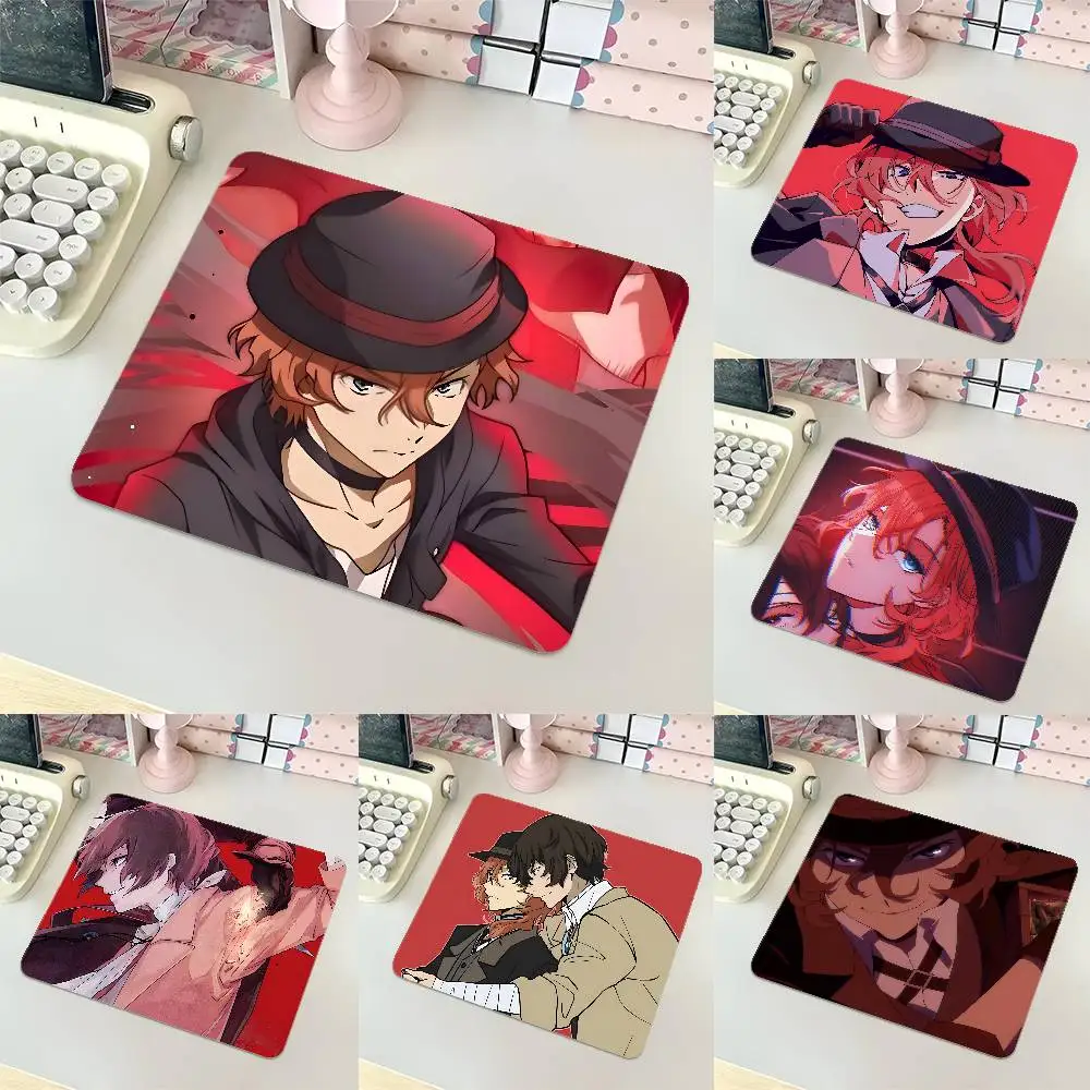 Taro B-ungo S-tray D-ogs Nakahara Chuuya Dazai Osamu Small LockEdge Mouse Pad For Gamers Desk Pad Rectangular Anti-slip Rubber