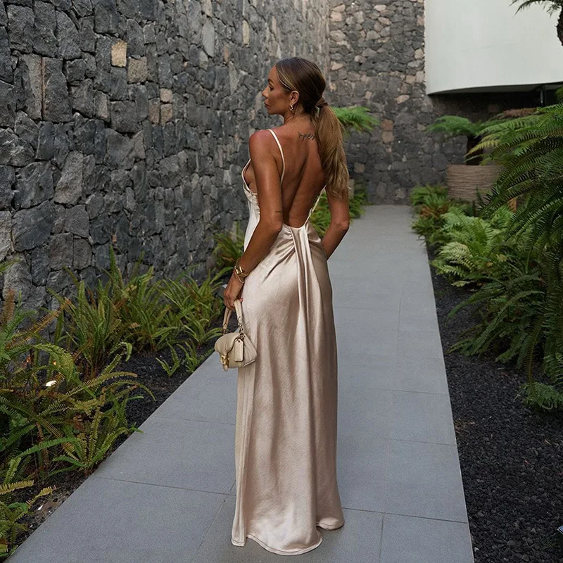 YJ25391 2025년 가을 신상 여성 패션 실키 섹시 스트랩 솔리드 컬러 우아한 드레스