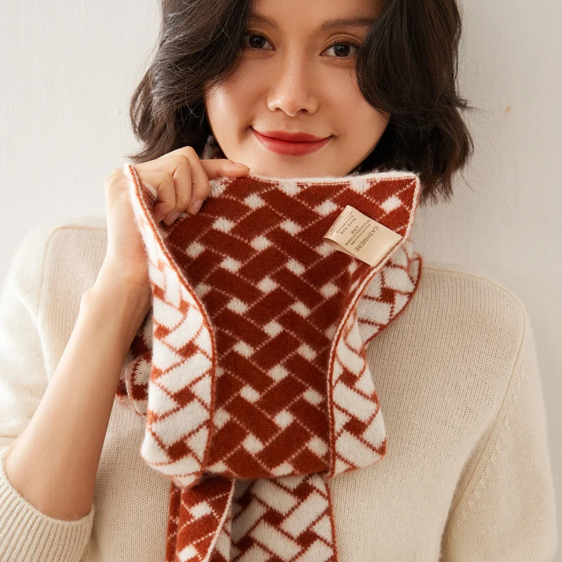 KOIJINSKY New Cashmere 175*26 Women in spring, autumn and winter, soft warm needle knitted scarf