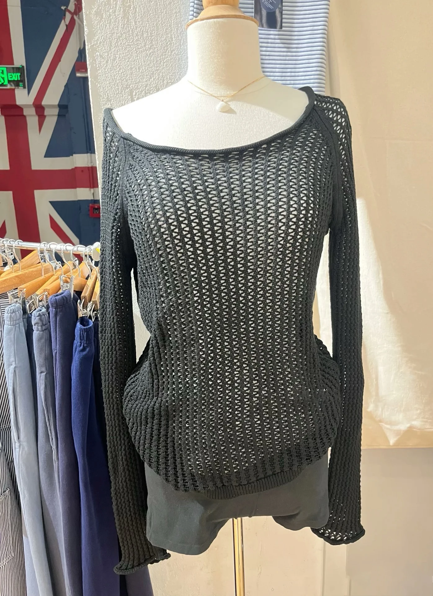 

Black Hollow Out Long Sleeve T-shirt Women Autumn Scoop Neck Fishnet Knitted Tee Shirt Simple Casual Fashion Smock Pullover Tops
