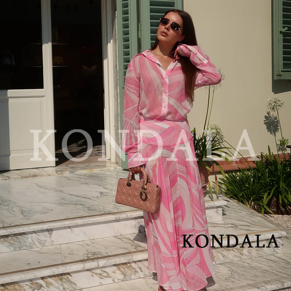 KONDALA Damen Trendiges Bedrucktes Rock-Set 2026 Sommer Elegantes Urlaubs-Chic-Set Hemden mit Reversknöpfen, Weit Plissierter Midirock – Detail 5