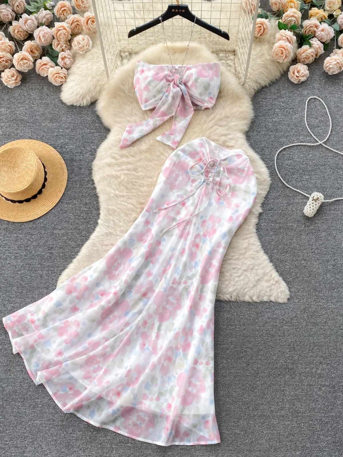 

Beach Vaion Sexy ter Top And Fi Tail Skirt Floral Two Piece Set Women's Faion Spring Collection Wrap around Bodycon...