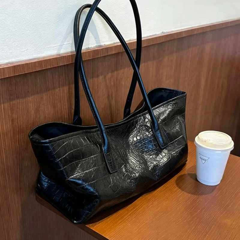 Luxuriöse Damen-Tragetasche mit Krokodilmuster, Vintage-Stil, Große Kapazität, Schulter-Handtasche, Minimalistische Pendler- und Einkaufstasche für Frauen – Detail 12
