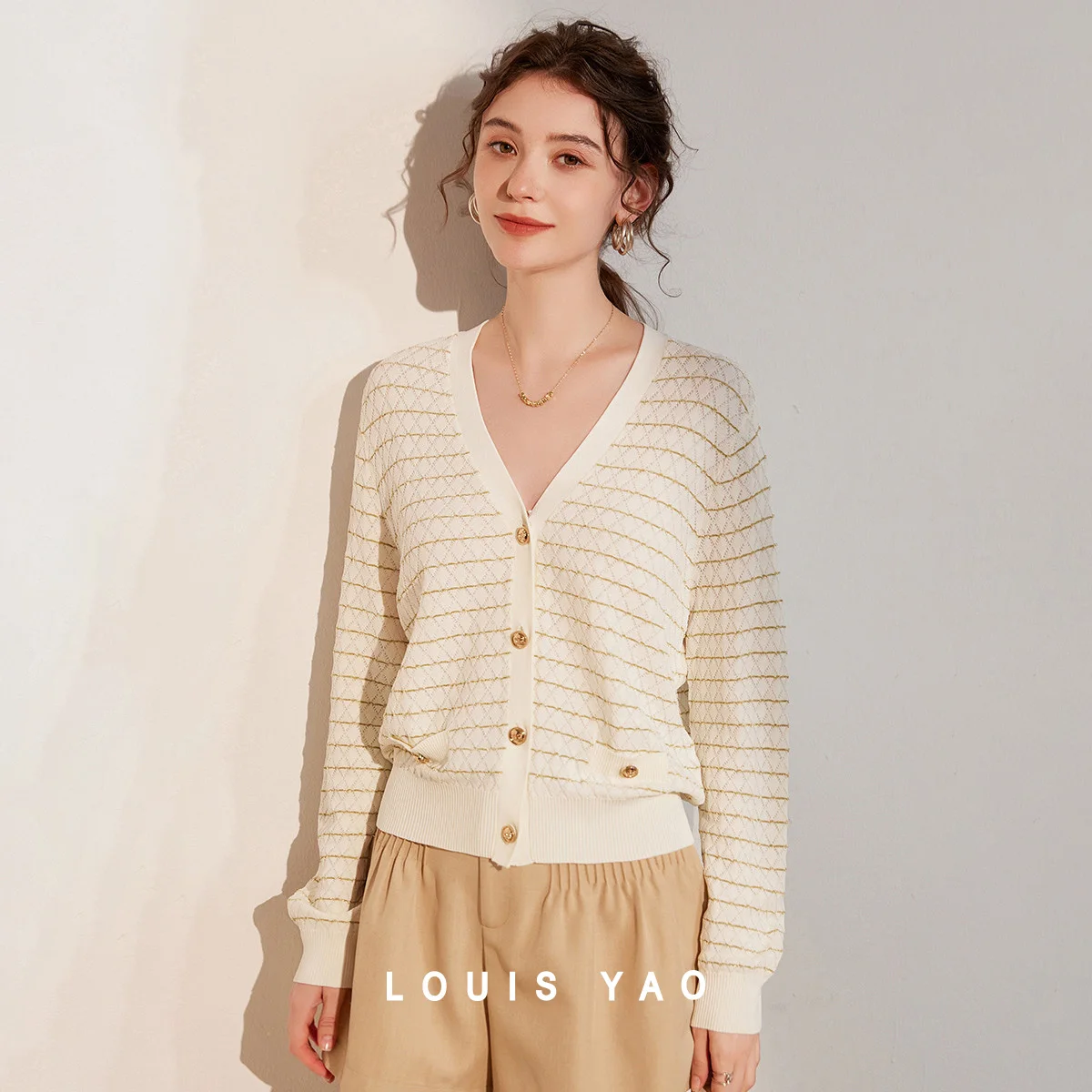 

LOUIS YAO New High-end French Cardigan 2025 Spring Autumn Gold Thread Decorative Top Women's Coat V-neck Knitwear