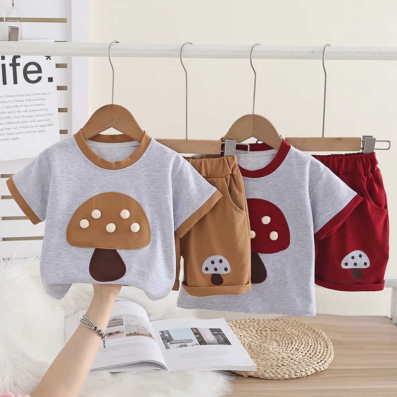 

Летняя одежда для маленьких мальчиков, футболка с короткими рукавами и нашивкой в виде гриба, шорты с эластичной резинкой на талии, комплект детской одежды, спортивные костюмы для малышей, От 1 до 5 лет