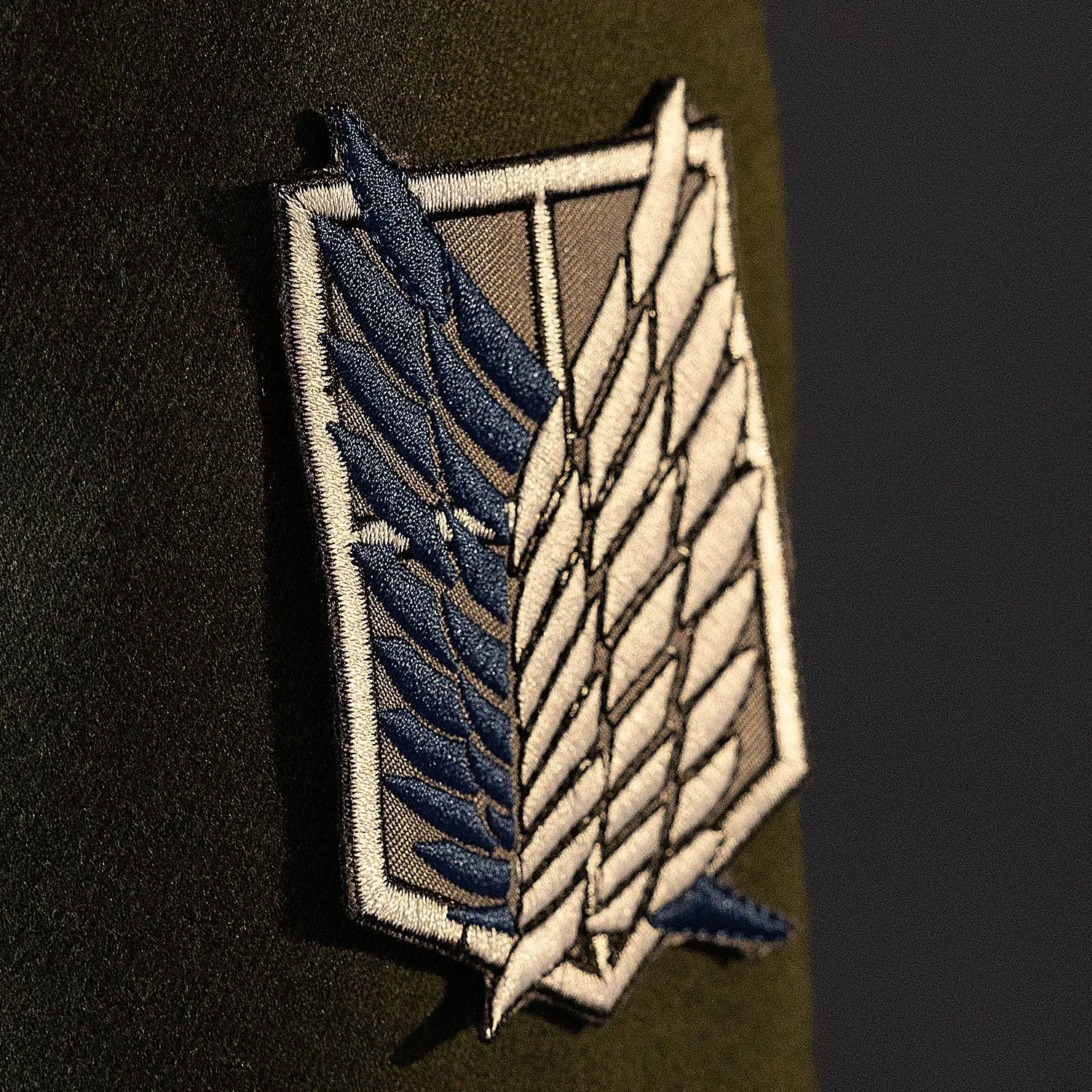 [Olmee] متوفر في المخزون ميكاسا أرمين بيك ليفي إرين أزياء تنكرية AOT Survey Corp بدلة الجيش معطف موحد تيتان الموسم النهائي النهاية