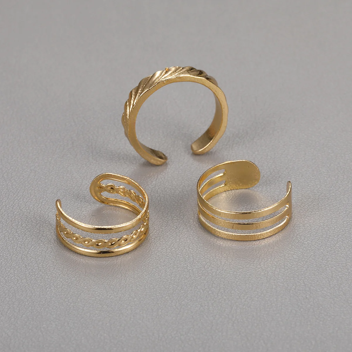 3 Pcs Adjustable Toe Rings Set for Women Summer Simple Beach Minimal Hollow Heart Open Feet Ring Set Foot Jewelry 2024 New