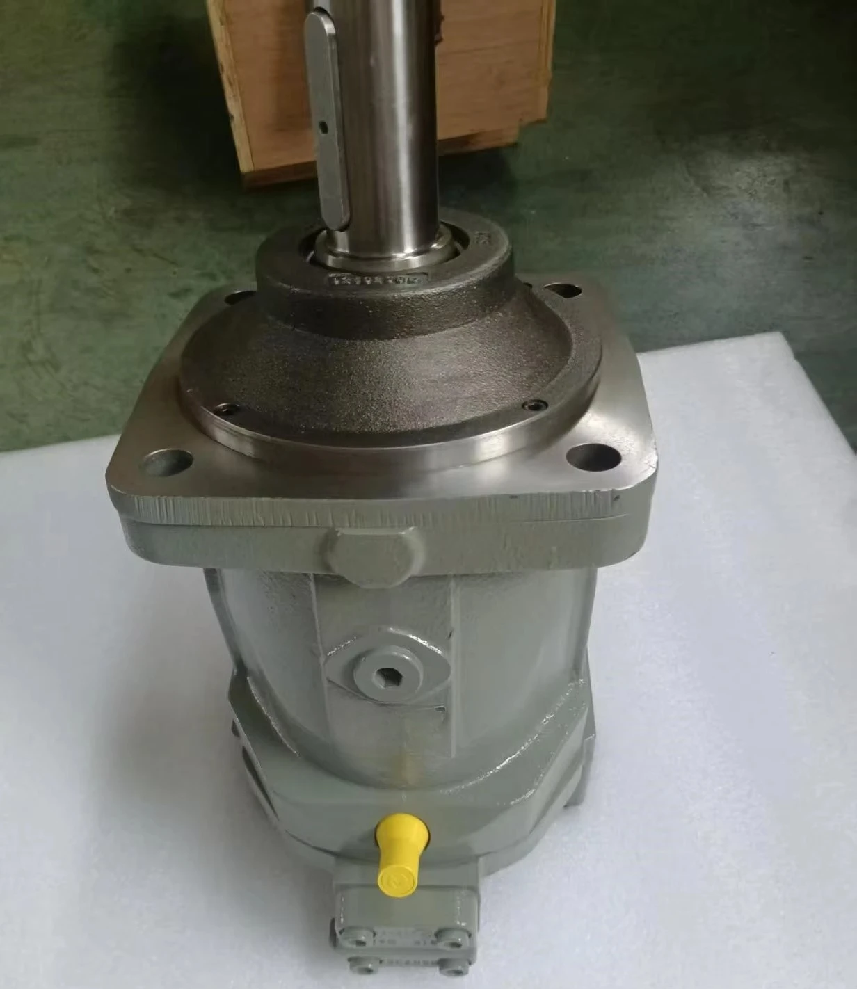 

Гидравлический двигатель Rexroth A6VM200HA2T/63W-XPBX10FA-S R902220523 Двигатель с электроприводом на складе