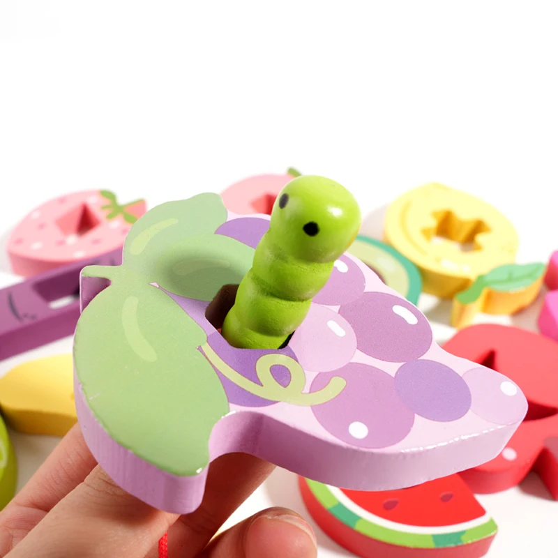 1 Stück Holz-Cartoon-Frucht-Bespannungsspiel für Kinder mit Farb- und Formerkennungskarten, geeignet für Kinder ab 3 Jahren