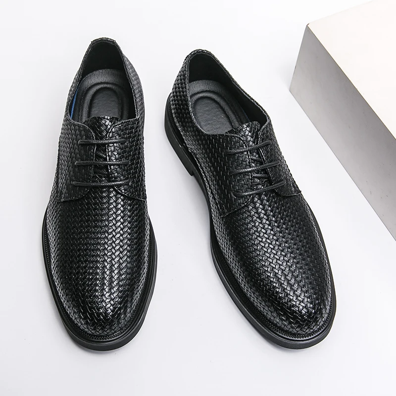 

Large Woven Pattern Men Shoes Thick Sole Height Increasing Youthful Business and Leisure Breathable Work Wedding Fashion Shoes