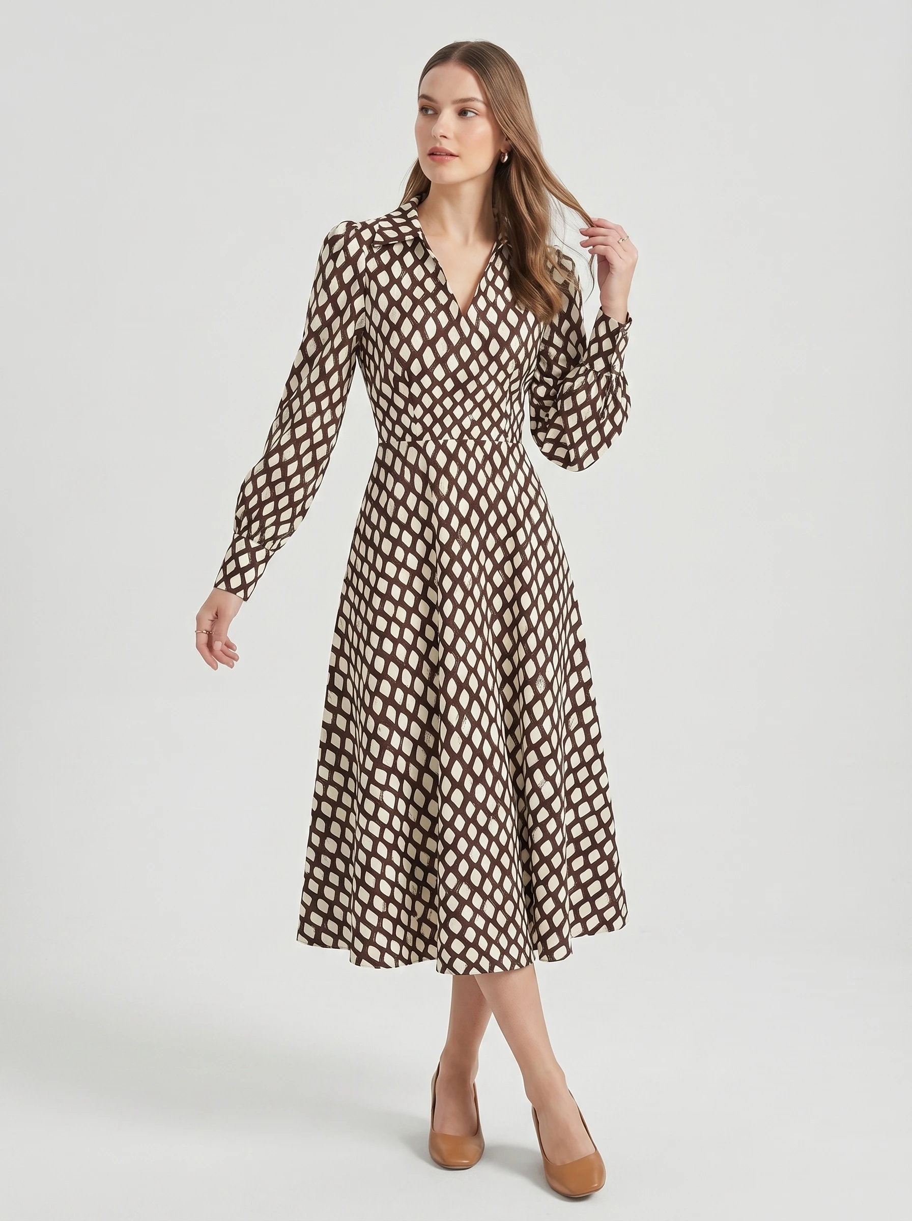 Damen-Hemdkleid mit Kragen und langen Ärmeln, A-Linien-Midikleid mit geometrischem Print (Gürtel nicht enthalten) – Detail 3