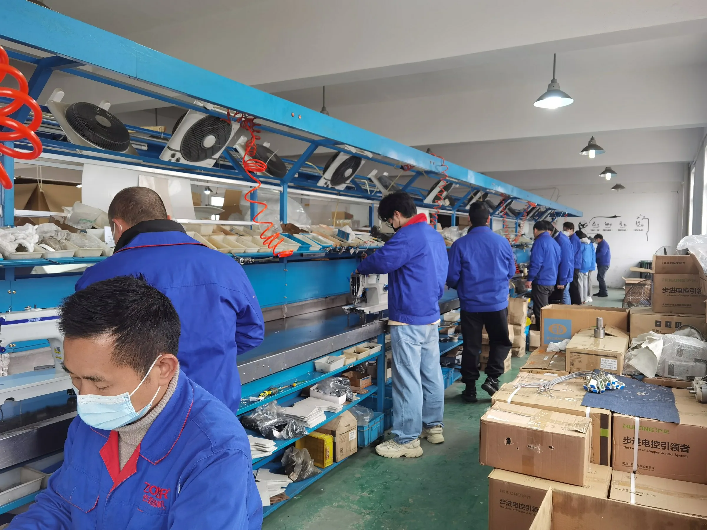 ZY-SM310D ماكينة خياطة الغرز العمياء مزدوجة الجانب لمعطف الكشمير آلية تغذية واحدة مكونات معدنية أساسية