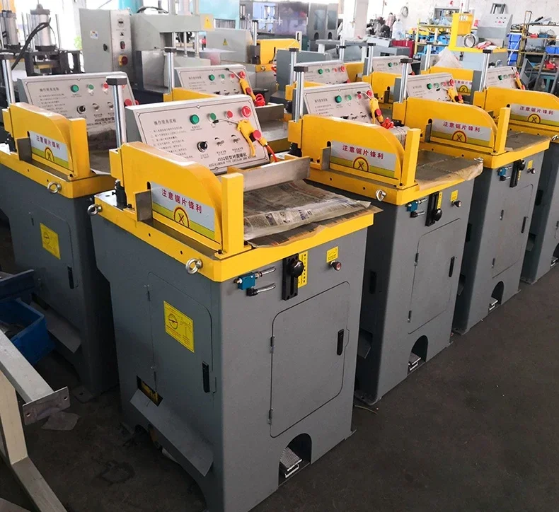 45 نوع 90 درجة المياه النفاثة عالية الجودة آلة قطع الألومنيوم