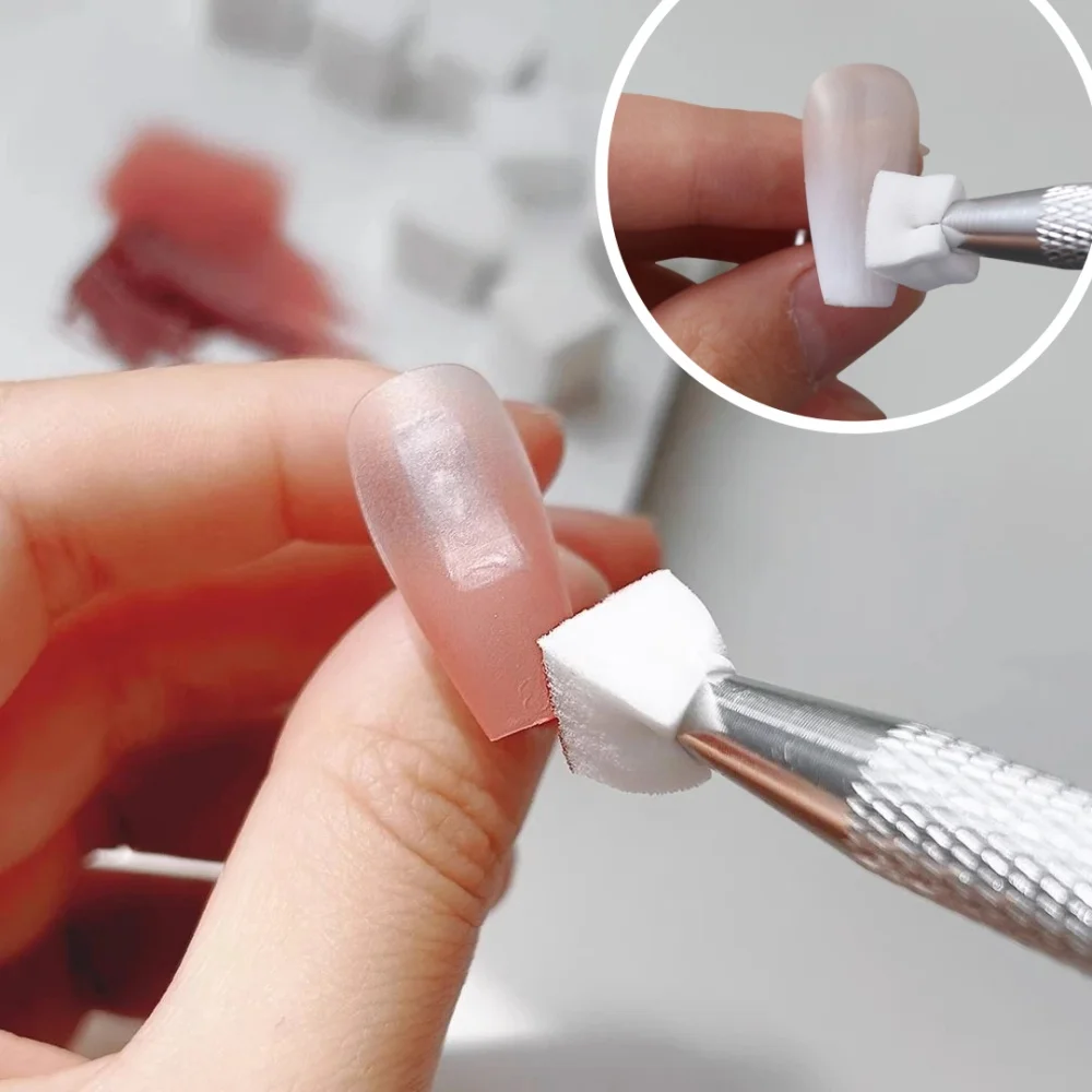 100pcs Nail Art Sponges Nail Polish Gradient Smudging Tool Dabbing Sponge DIY Nail Art At home Manicure Spones With Claw Clip