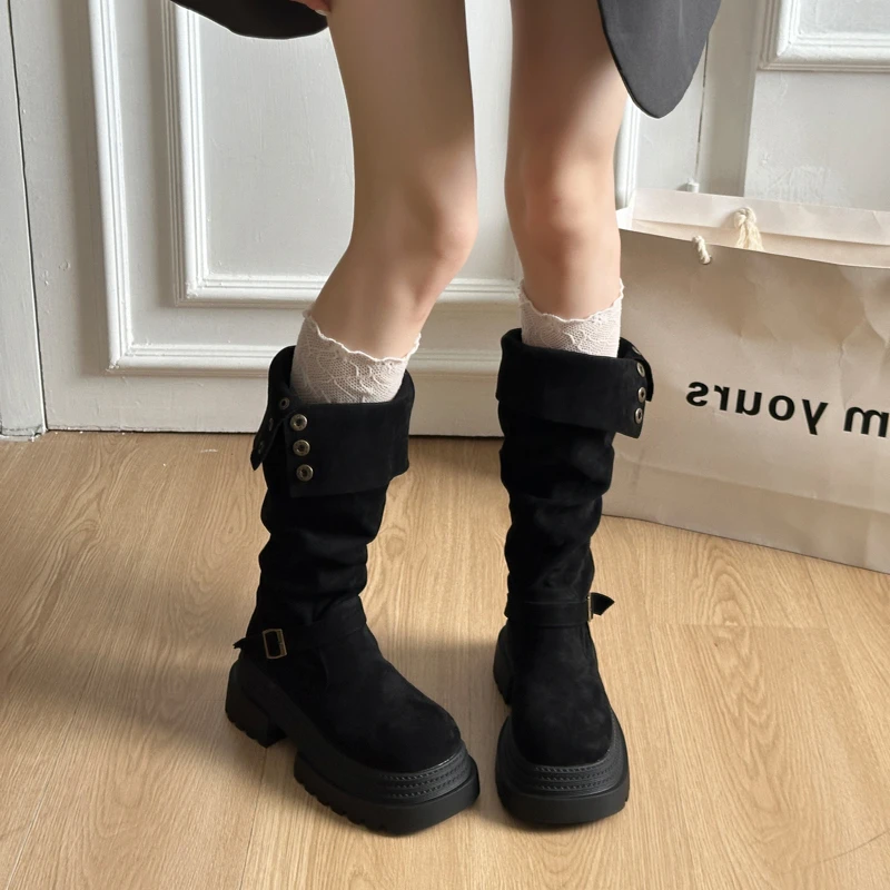 Retro Ruched Leather Long Boots for 2026 Winter, Fashionable and Versatile Style Round Head Platform Thick-soled Women's Boots