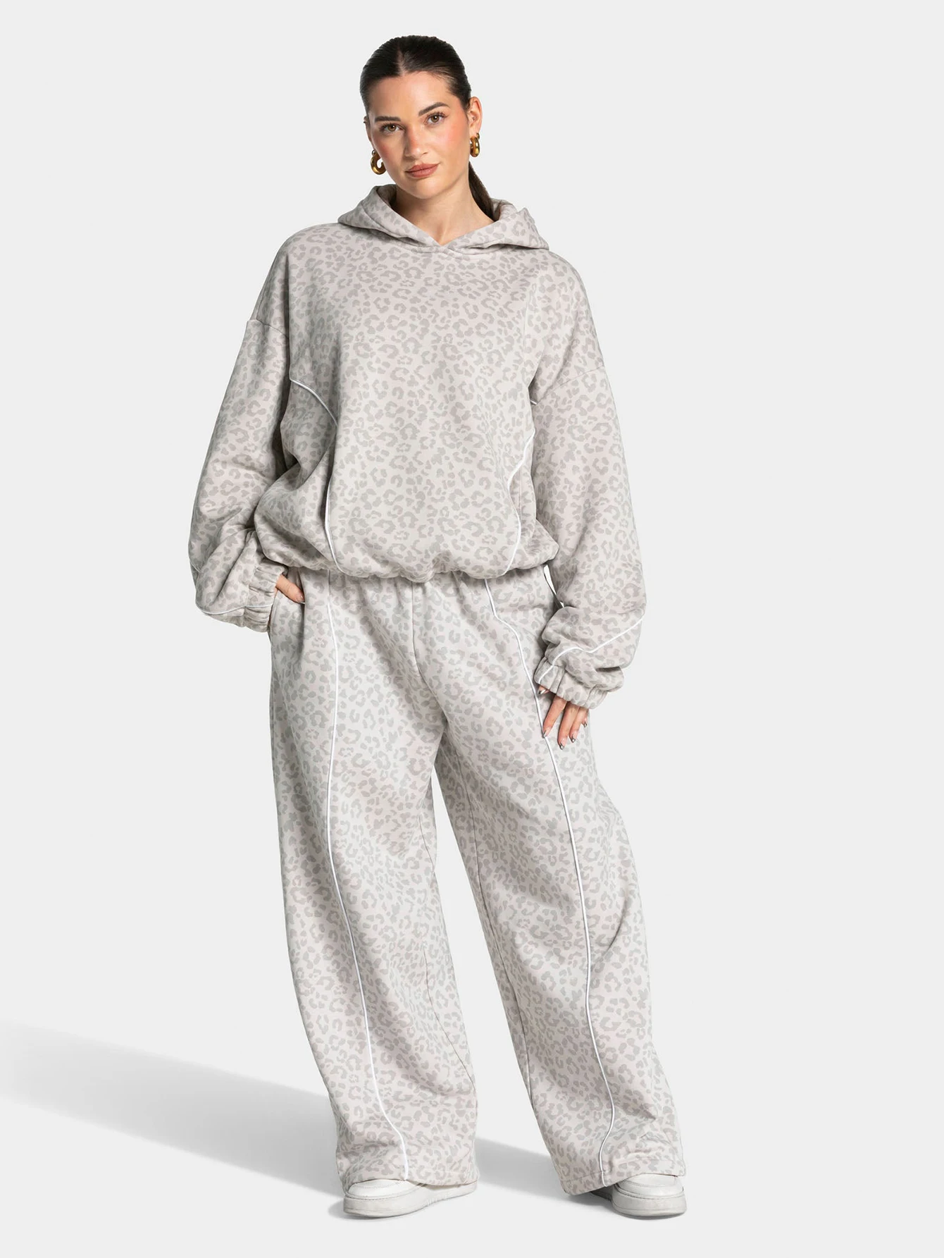 comfort-leopard-print-fitness-tracksuit-long-sleeve-top-long-pants-women-fashion-casual-sport-two-piece-set