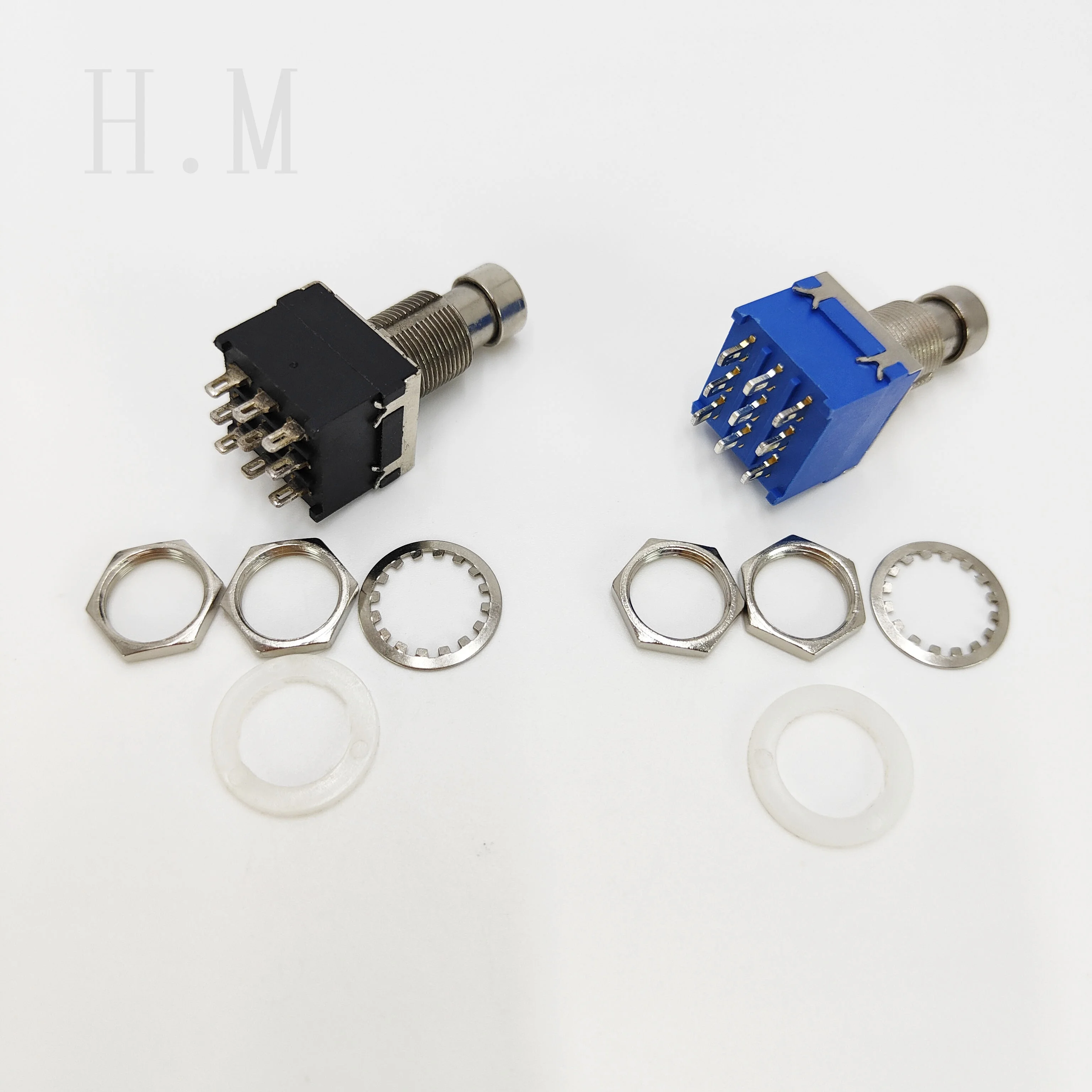 1PCS Guitar Effect Pedal 3PDT Footswitch 9 Pin Latching Stomp Push Button Foot Switch True Bypass Solder Lugs