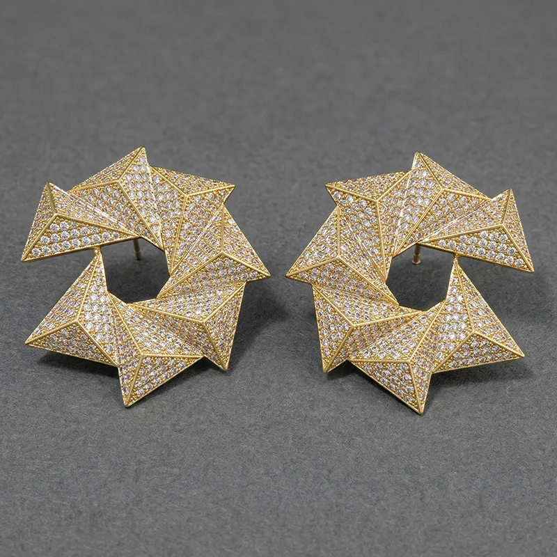 モダンでユニークな幾何学模様のツイストスタッドピアス、ゴールドシルバーカラー、キラキラ輝くczパヴェ3dスターバーストピアス、結婚式や宴会に