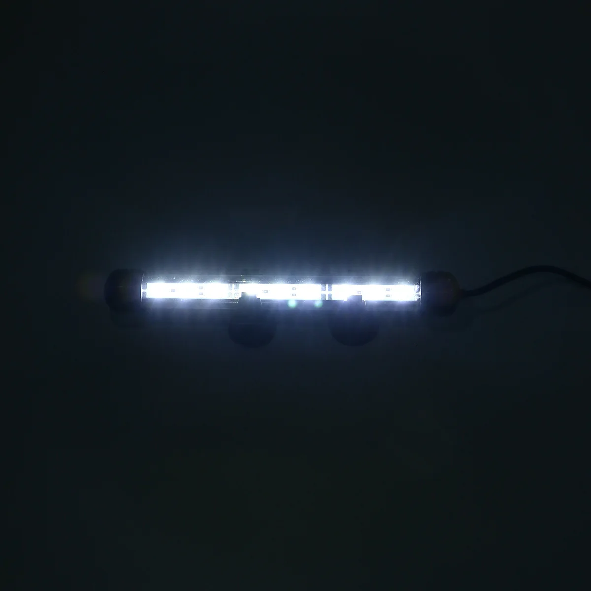 

LED Aquarium Light USB Powered Waterproof Fish Tank Lamp with Eu Plug White Illumination for Healthy Plant Growth and Energy