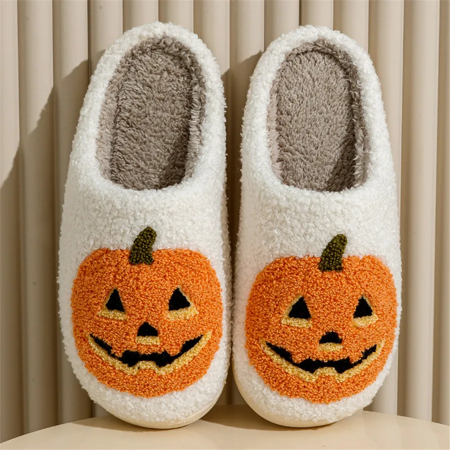 

Stylish Cute Winter Halloween Slippers Classic Pumpkin for Children Warm Comfy Parent-child Cozy Casual Perfect for Home Wear