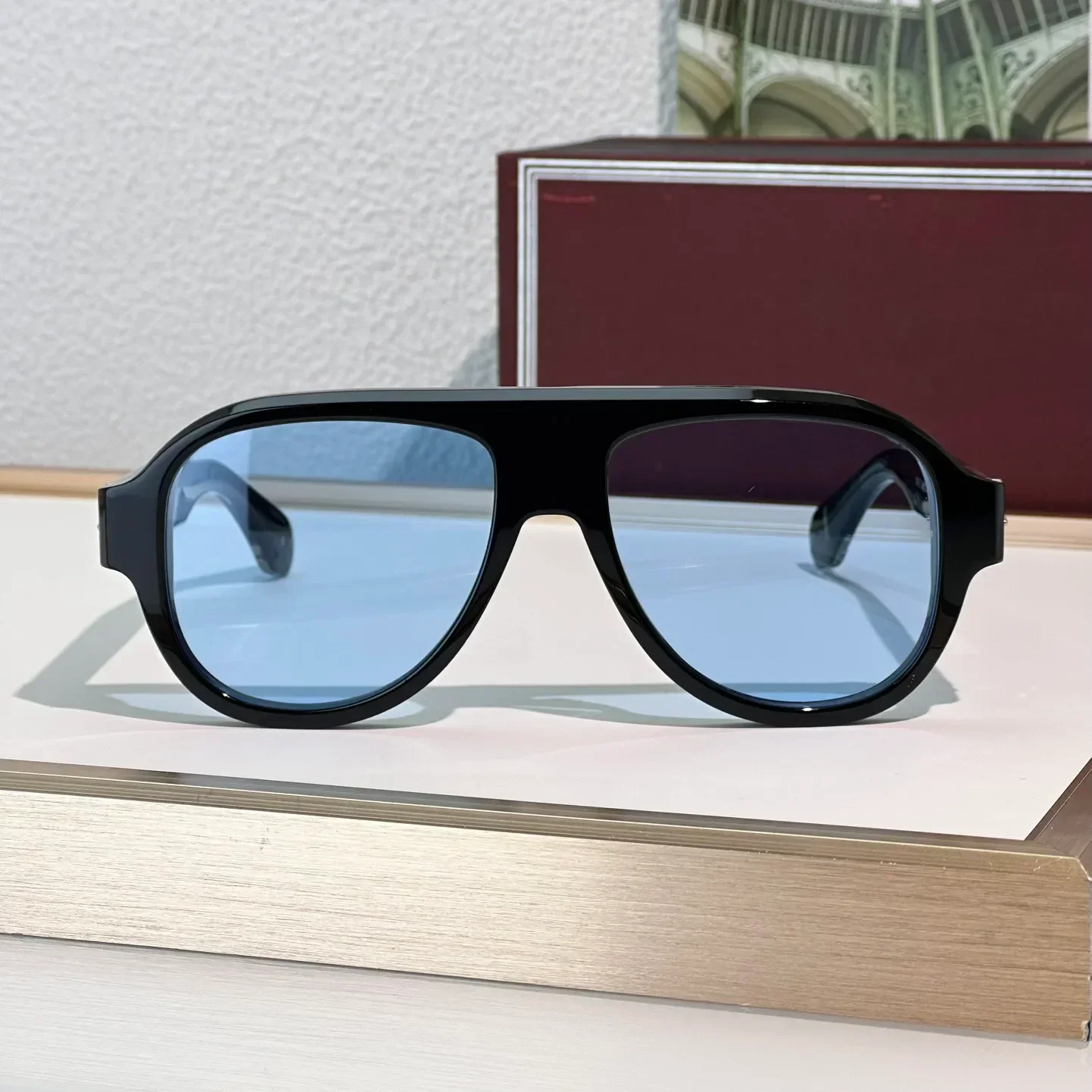 Fashion Sunglasses For Women and Men Driftwood Noir Style Anti-Ultraviolet Retro Plate Full Frame design Glasses Random Box