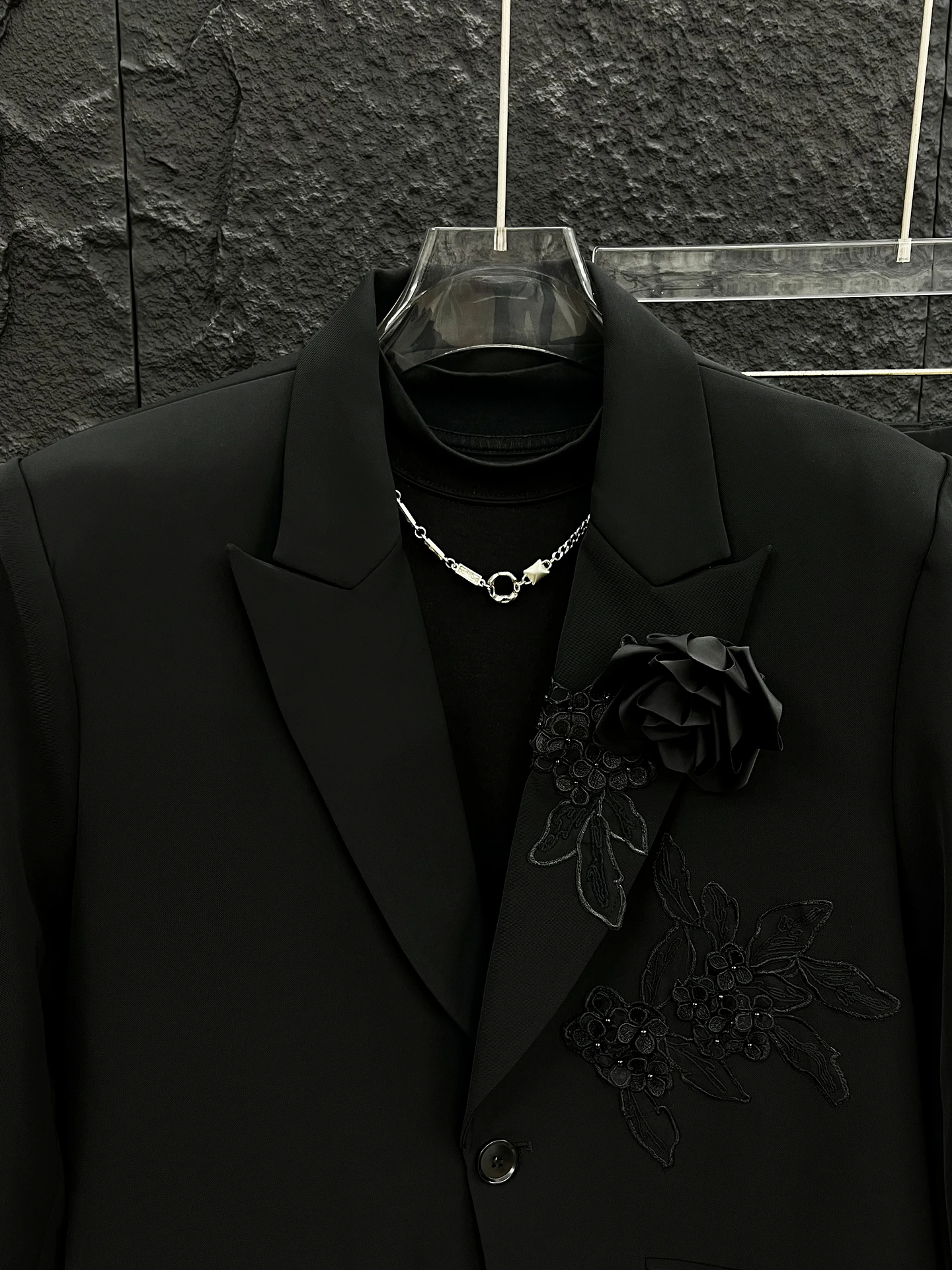 Men's 2025 Autumn New Niche Fashion 2pcs Trendy Embroidered Loose Pants Sets High-end Three-dimensional Rose Suit Two-piece Sets