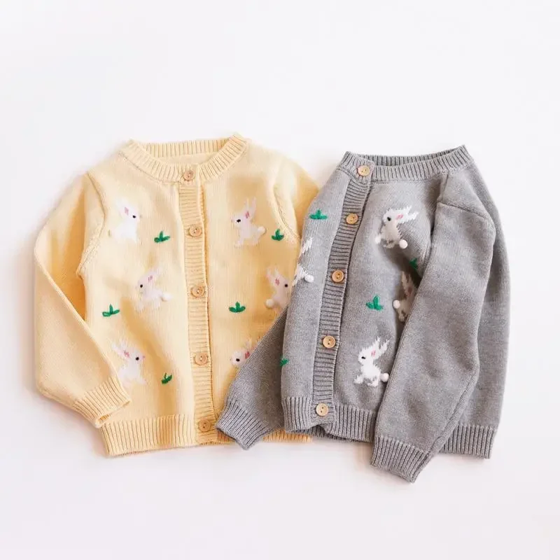 

2024 Korean Fashion Baby Girls Knitted Sweater Cute Cartoon Rabbit Embroidery Knit Cardigan Kids Coat for Autumn Winter Clothes