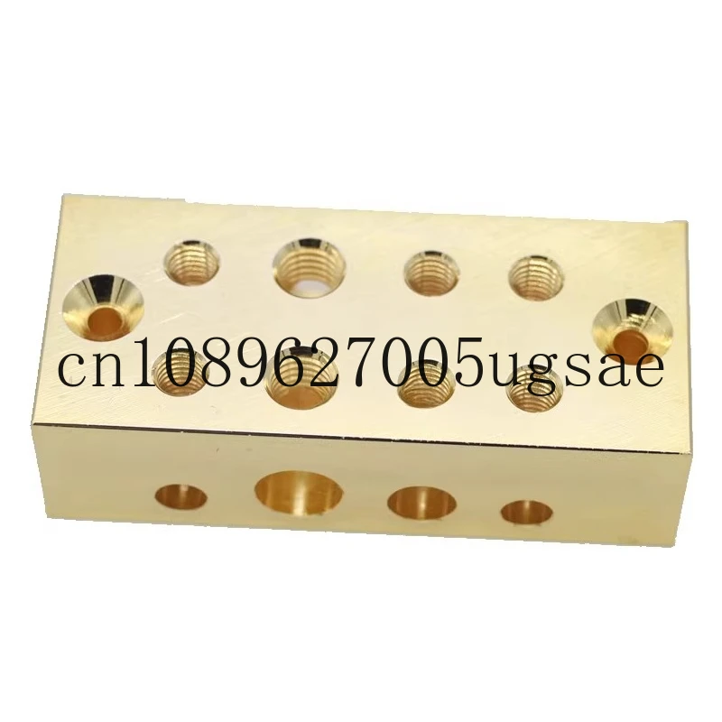 

Plug in king bus WireGlab provides straight through sound quality