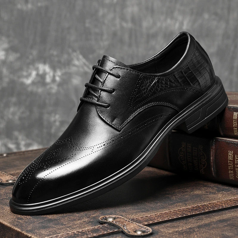 Luxury Brand Men's Cowhide Carved Business Banquet Casual Leather Shoes High Quality Mens Classic Black Comfortable Oxford Shoes