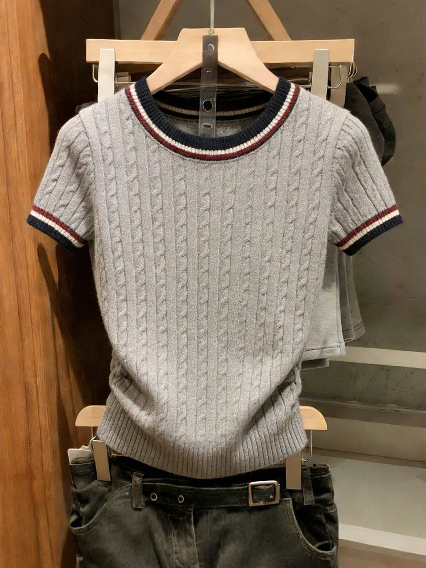 Spring Summer Knitted Sweater Women's round Neck Short Sleeve Gray Tweed Pattern Slimming Base Shirt Soft Comfortable Knitwear