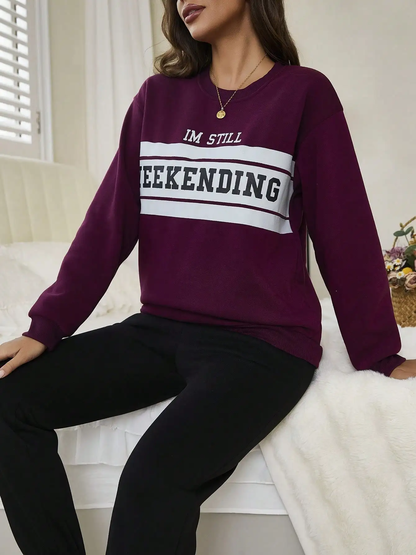 Women's Letter Print Warm Sweatshirt Loose Round Neck Hoodies Comfy Casual Winter Laides and women Pullover Sweatshirt