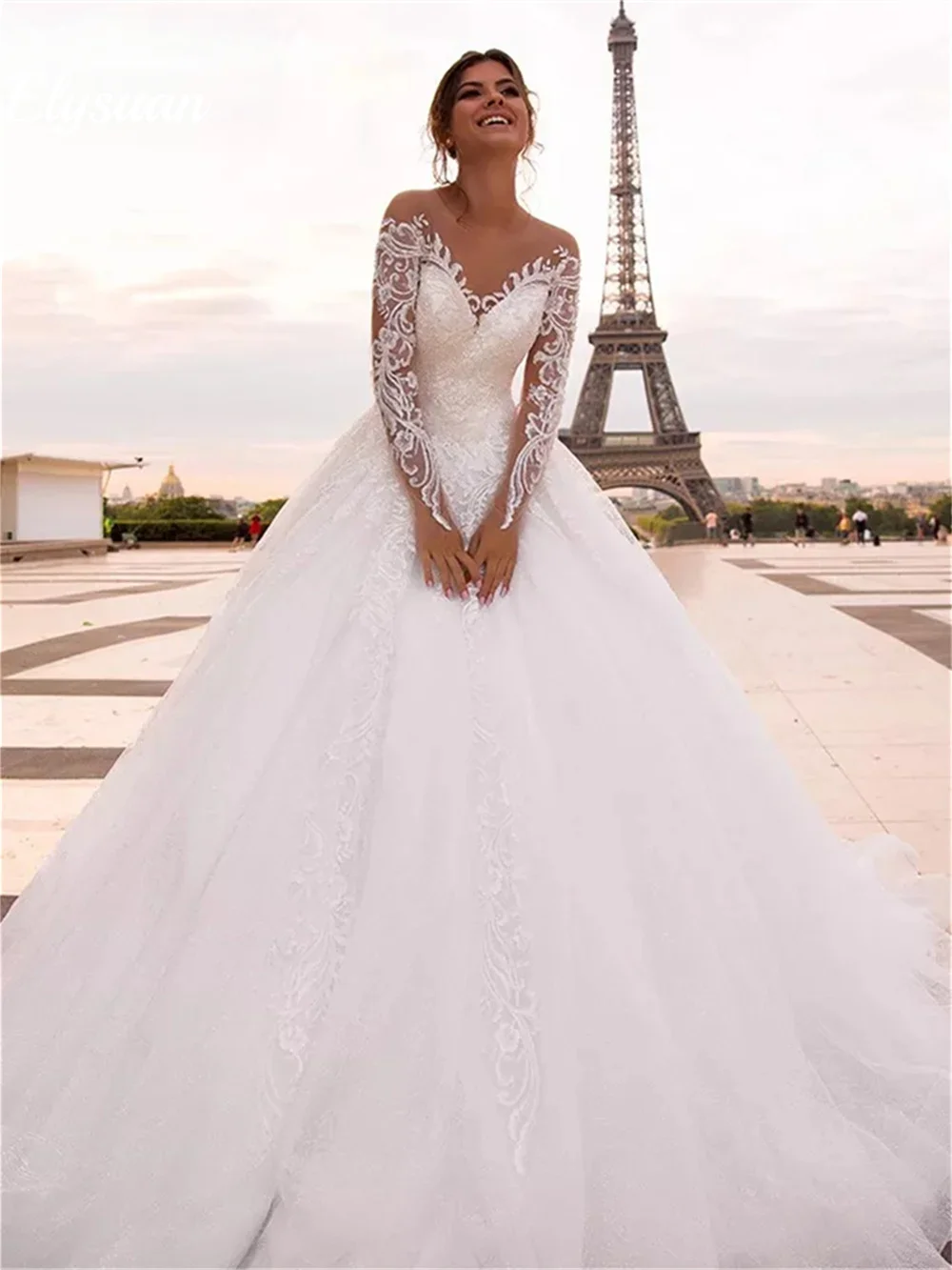 

Индивидуальное романтичное свадебное платье: очаровательное без бретелек, с изящными аппликациями, в пол. Vestido De Novia