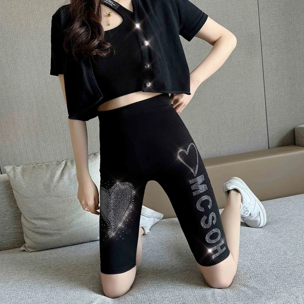 

Black Women Rhinestone Leggings Knee Length Zircon Letter High Waist Yoga Shorts Streetwear Seamless Hip Lift Shorts Pants