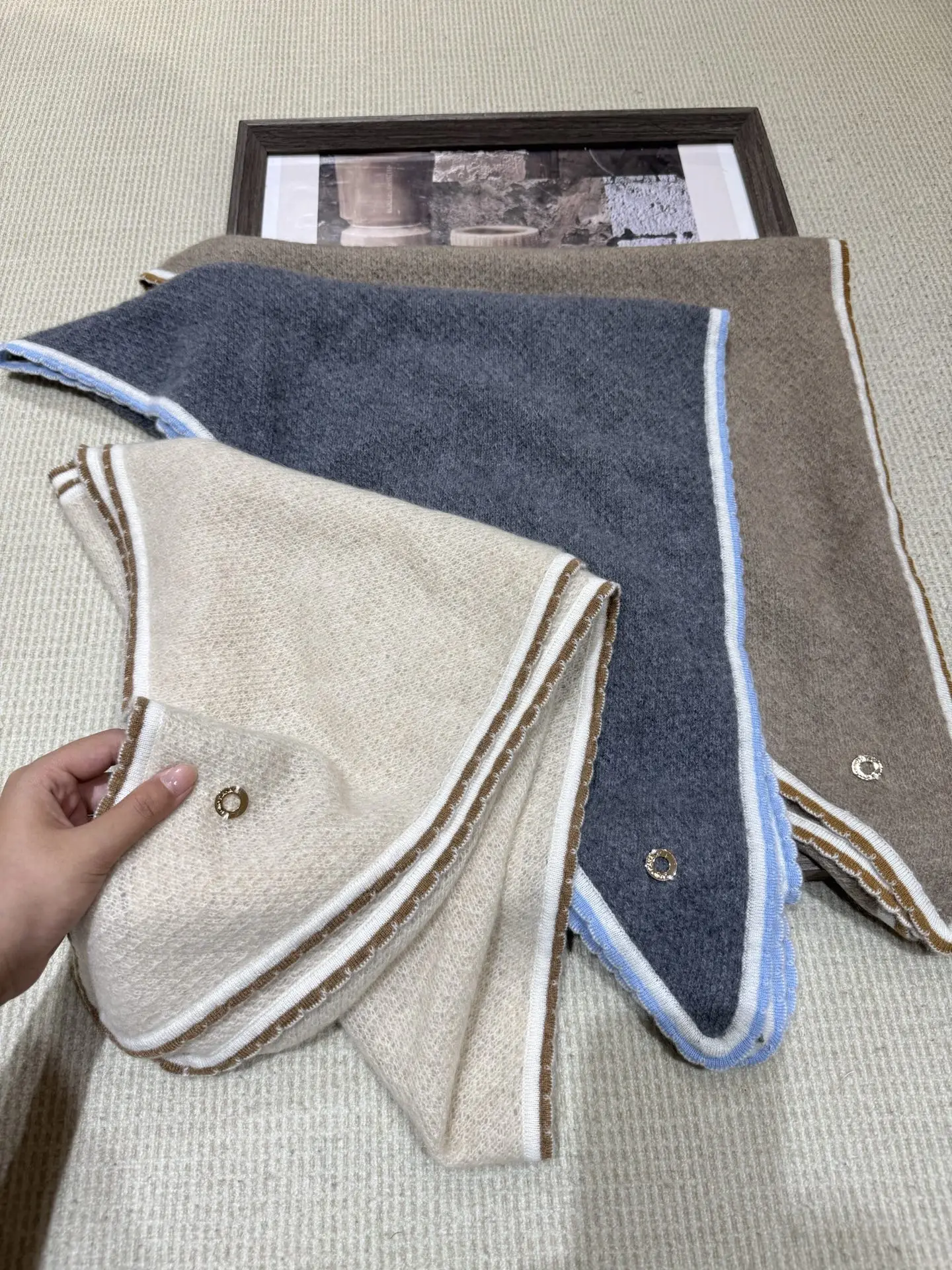 

Cashmere Contrast Versatile Triangle Scarf Outer Shawl for Women