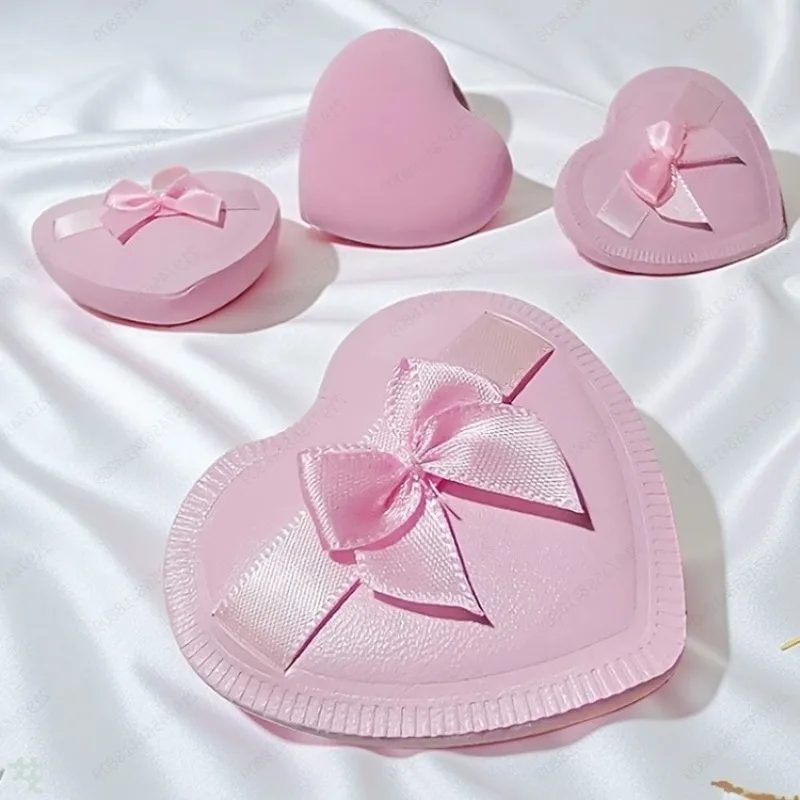 하트 모양의 리본 메이크업 스펀지 퍼프 - BB크림과 리퀴드 파운데이션을 위한 이중 사용 어플리케이터, 크리스마스와 할로윈 선물로 완벽합니다