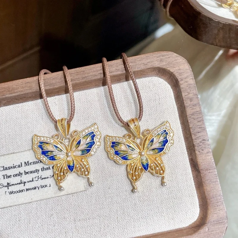 قلادة Mudie الجديدة على الطراز الصيني المينا على شكل فراشة طويلة على الطراز العرقي، قلادة سلسلة سترة فاخرة أنيقة وخفيفة مع ملحقات