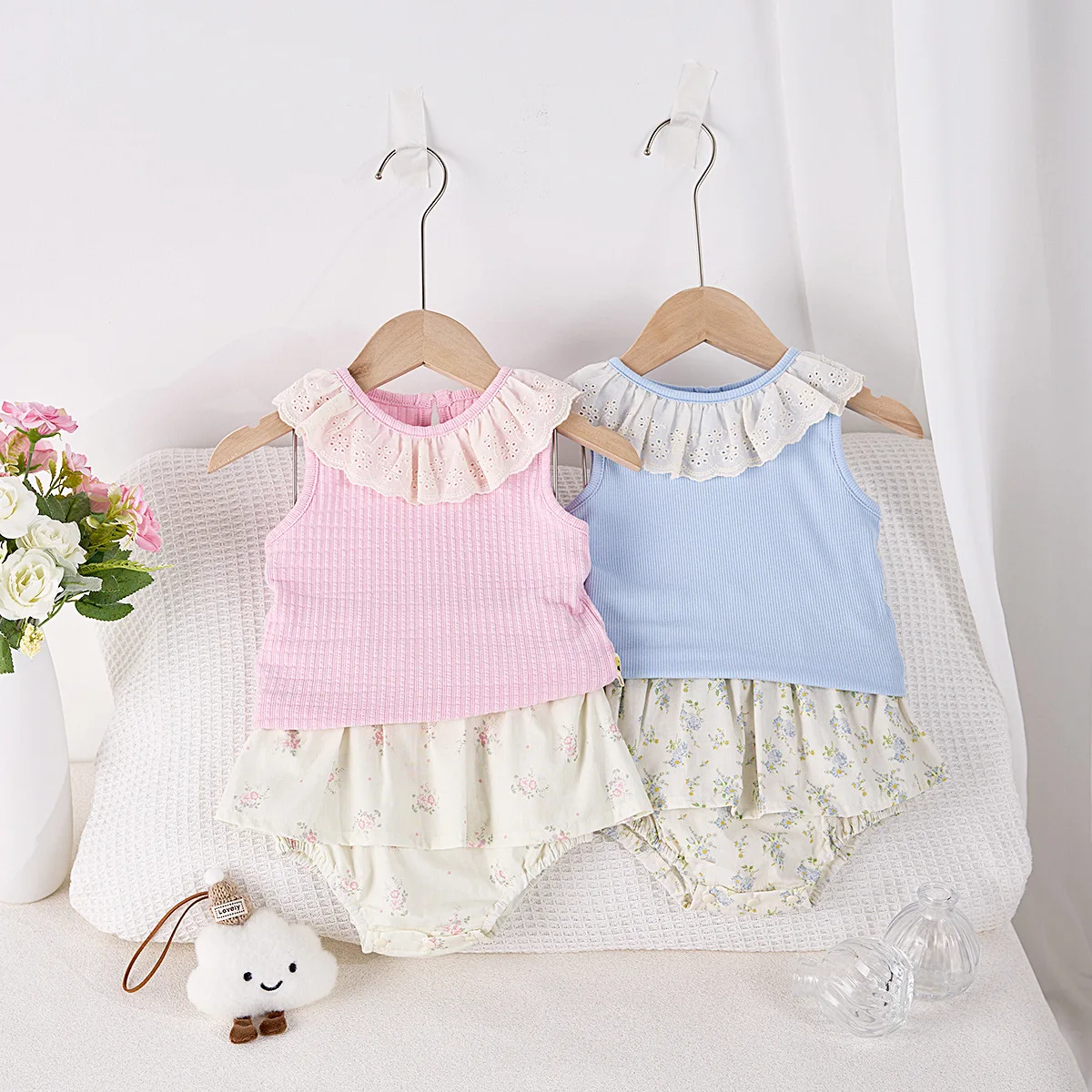 

Girls' Summer Thin Suit Foreign Baby Girl Korean Version Little Girl Baby Doll Collar Top Culottes Two-piece Set